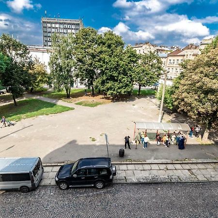 Kumpel Apartment Λβιβ Εξωτερικό φωτογραφία