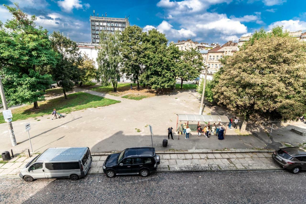 Kumpel Apartment Λβιβ Εξωτερικό φωτογραφία